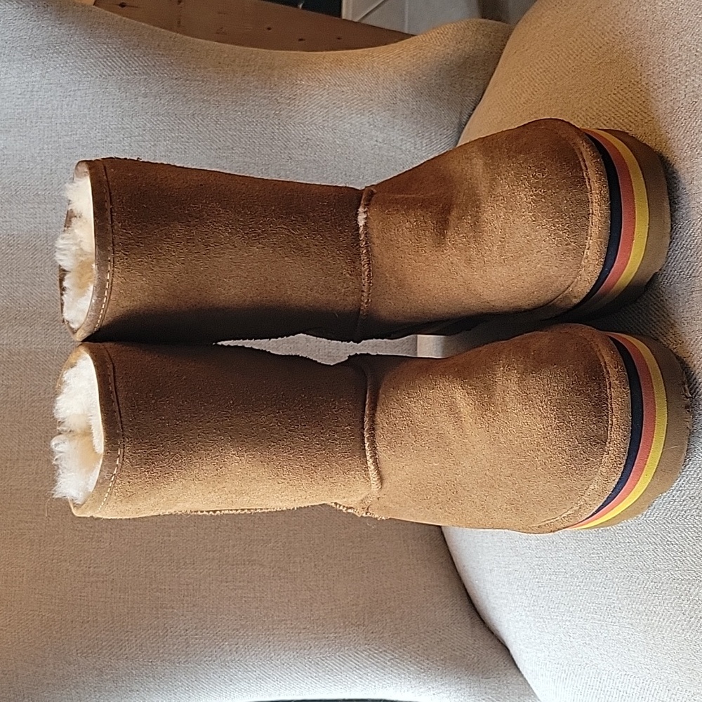 New Bearpaw boots